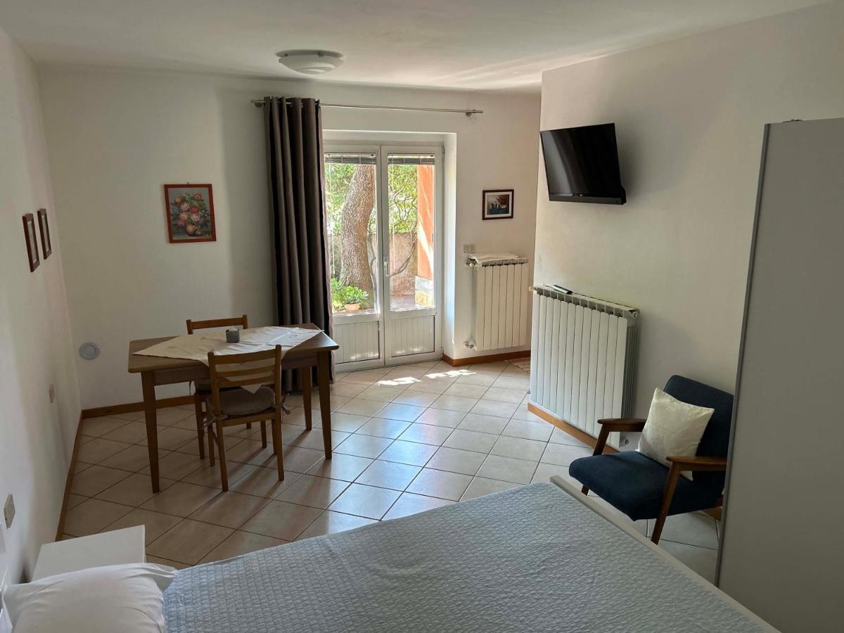 Ai 2 Olmi - Monolocali Nel Verde Muggia Luaran gambar